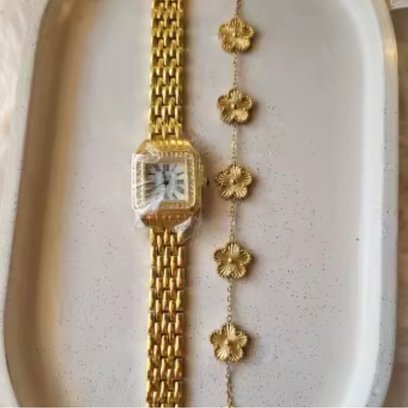 Panthere Classic Rectangle Gold Crystal Watch main image 6